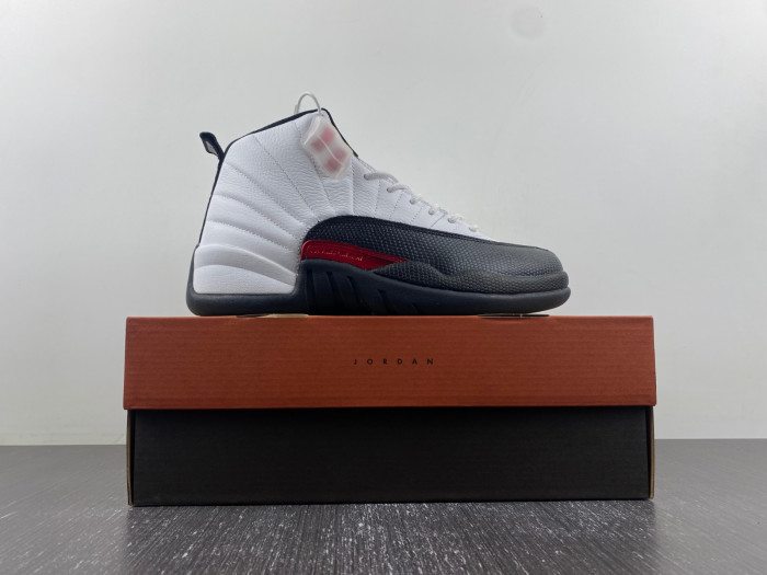 Air Jordan 12 Red Taxi CT8013-162
