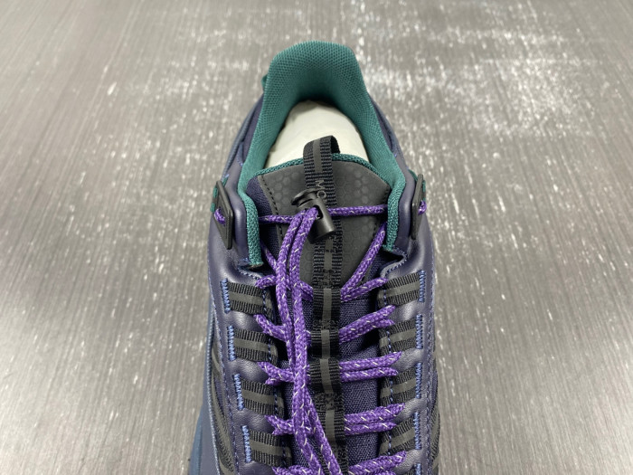 MONCLER TRAILGRIP GORE-TEX