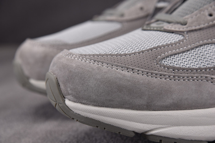 WTAPS X NEW BALANCE 990V6 / M990WT6