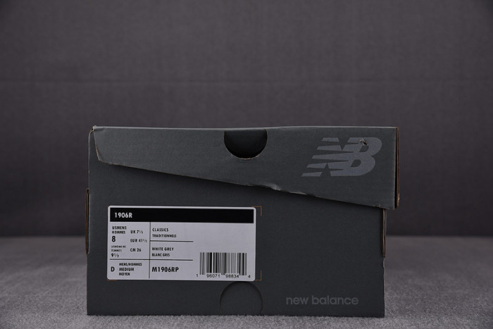 New Balance M1906RP