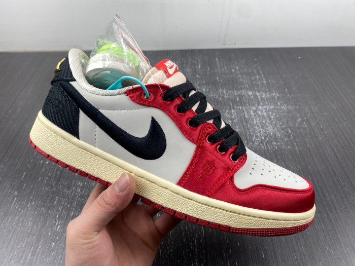 AIR JORDAN 1 RETRO LOW OG 