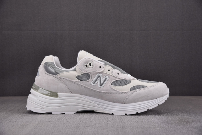 NEW BALANCE M992NC WHITE SILVER