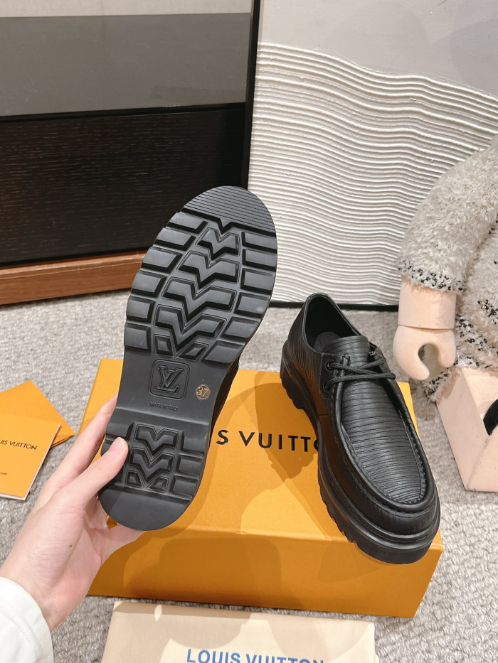 LO1_VTS COUPLE LOAFER